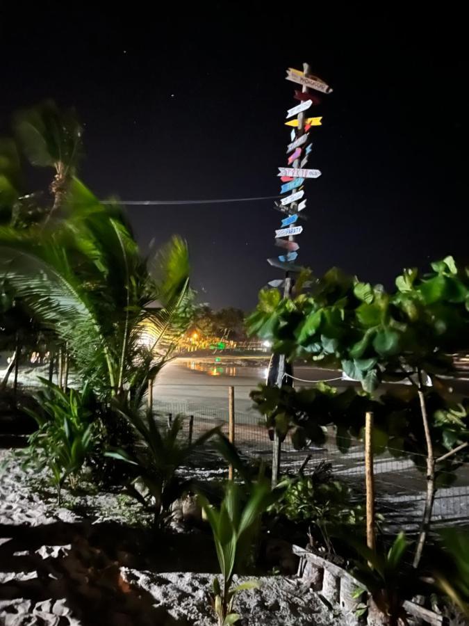 Vila Dos Gnomos Paraiso Mistico Pe Na Areia อิเลอุส ภายนอก รูปภาพ